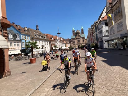 Radgruppe aus Böhl begleitet uns