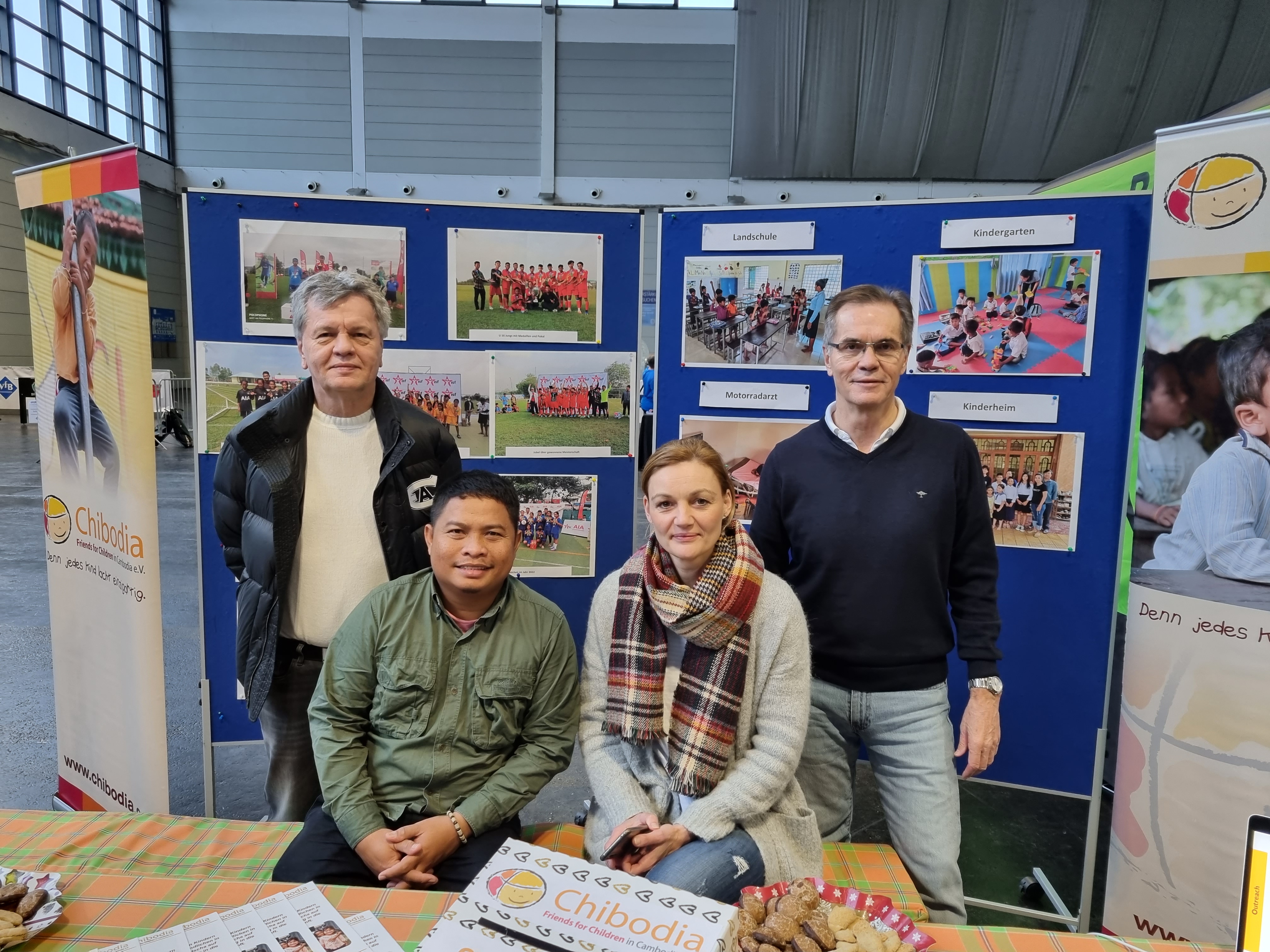 Chibodia-Stand beim MTU-Cup – ein Fußballturnier europäischer U15-Teams