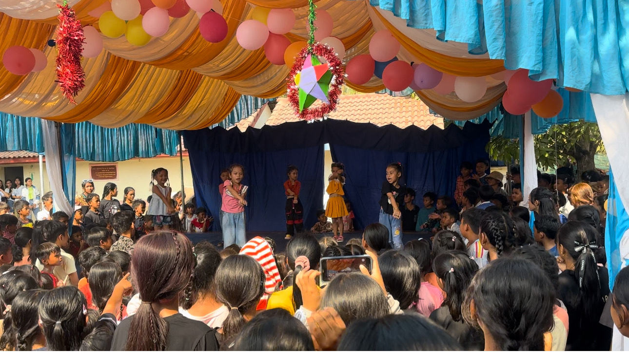 Khmer New Year – die Kids der Landschule und des Kindergartens erleben ein tolles Fest